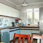 Дом отдыха 4 Bedroom Amazing In Dziemiany