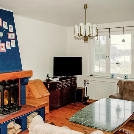4 Bedroom Amazing In Дом отдыха Dziemiany