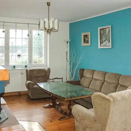 Vakantiehuis 4 Bedroom In Dziemiany Dziemiany