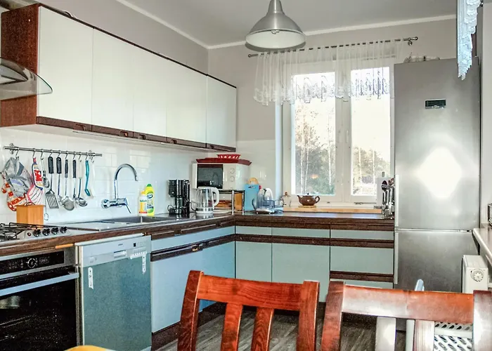 Semesterbostad 4 Bedroom In Dziemiany