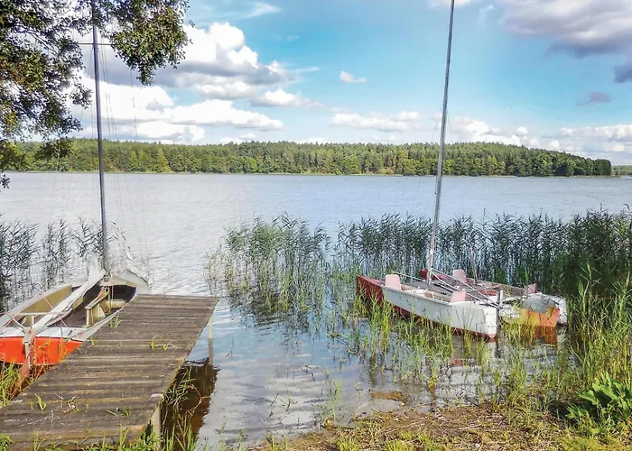 Semesterbostad 4 Bedroom In Dziemiany